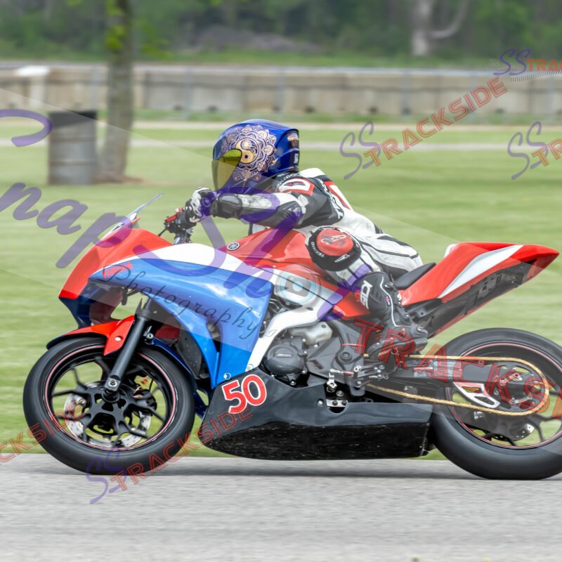 R1-QFFemme-9580.jpg
