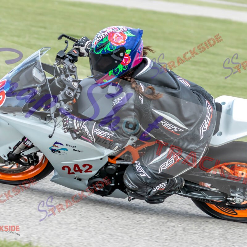 R1-QLWSuper-9907.jpg