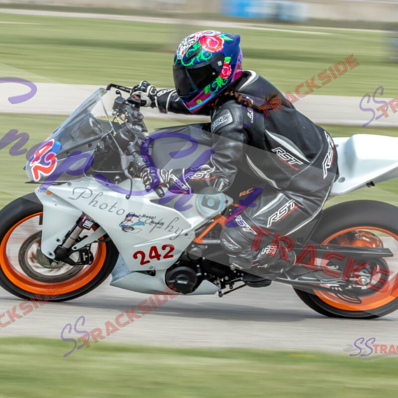 R1-QLWSuper-9945.jpg