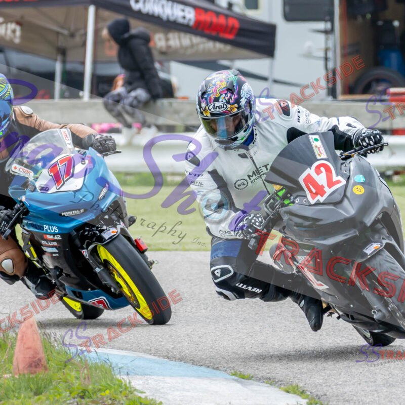 R1-QBottLW-8399.jpg