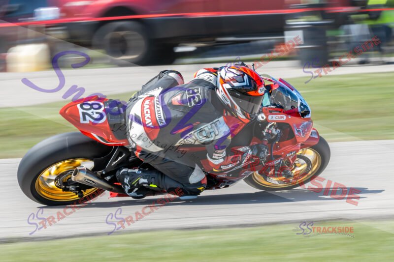 R1-RProSuper-4957.jpg