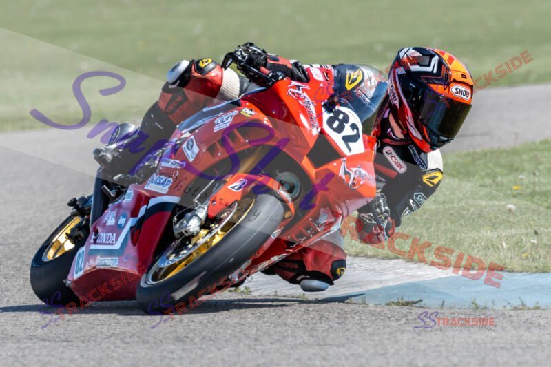 R1-RProSuper-5016.jpg