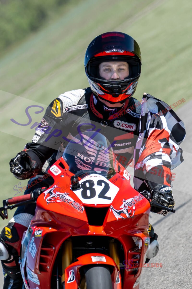 R1-RProSuper-5177.jpg