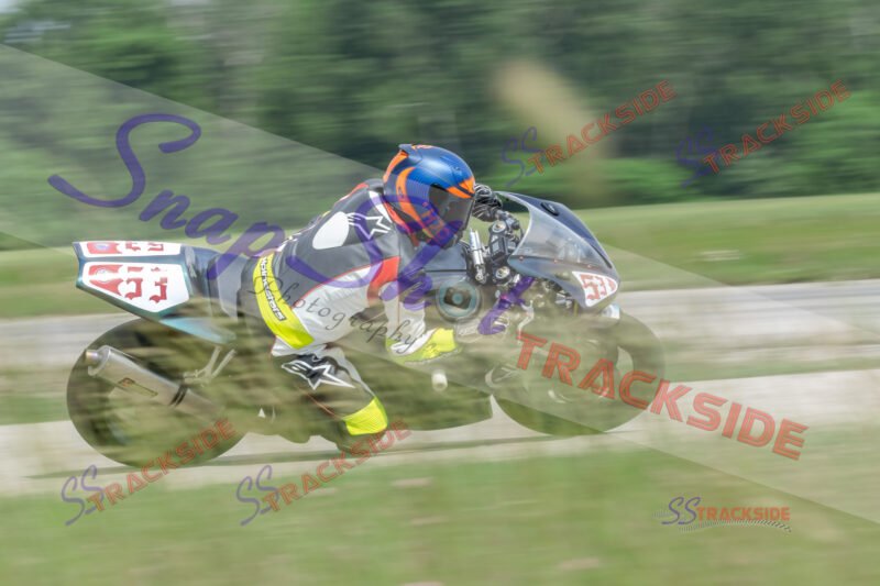R2-QAMLegends-0001.jpg