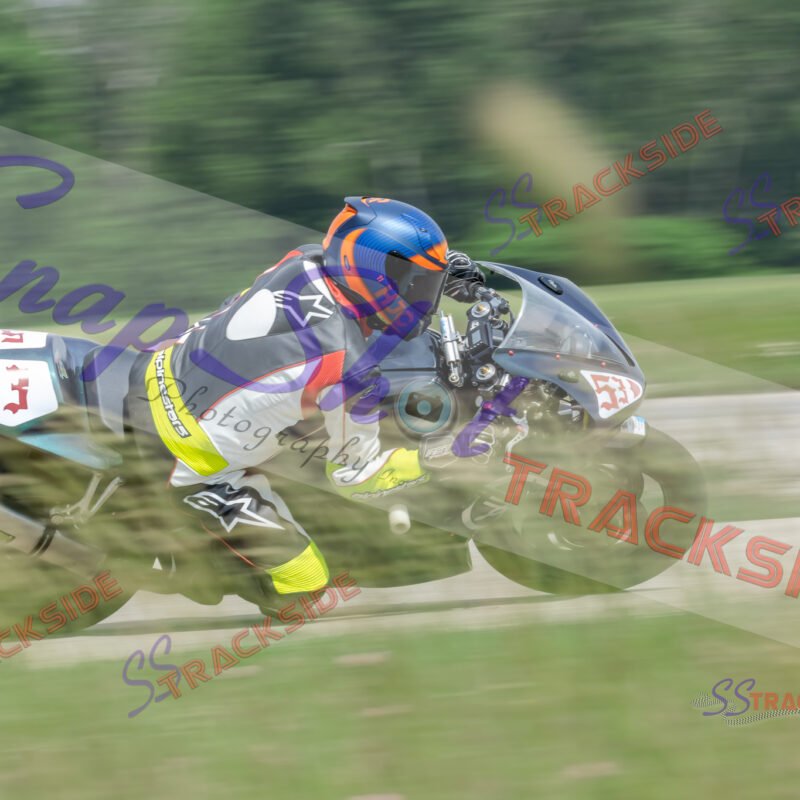 R2-QAMLegends-0001.jpg
