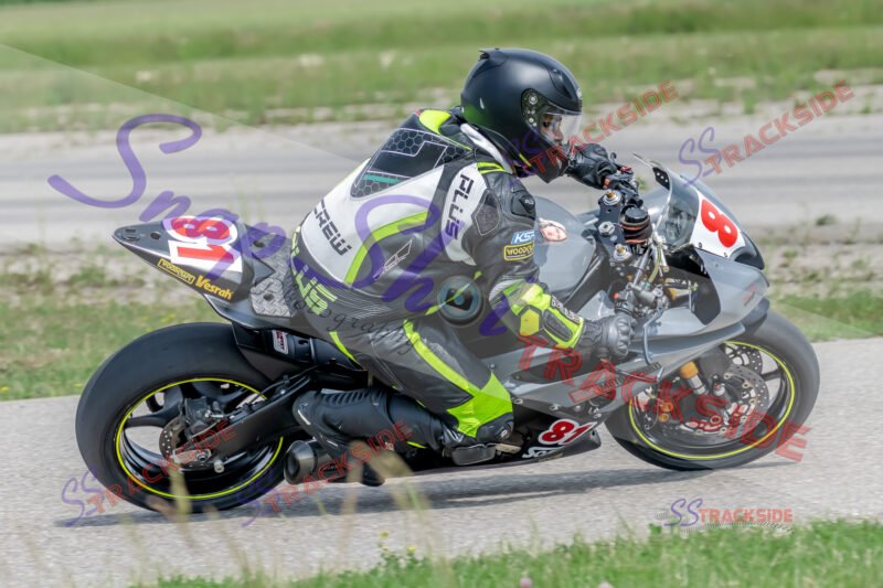R2-QAMLegends-9786.jpg