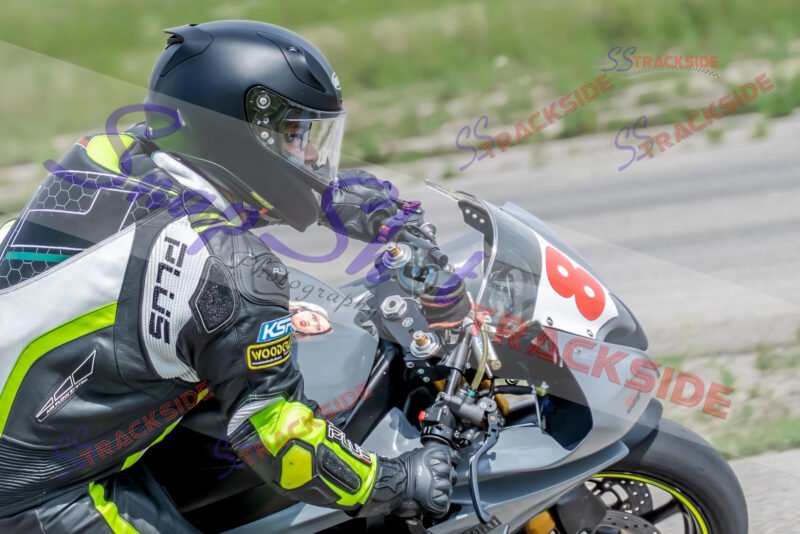 R2-QAMLegends-9787.jpg