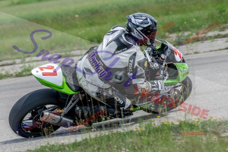 R2-QAMLegends-9802.jpg