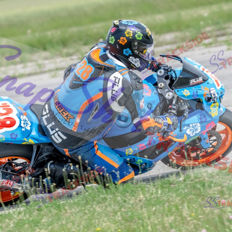 R2-QAMLegends-9810.jpg