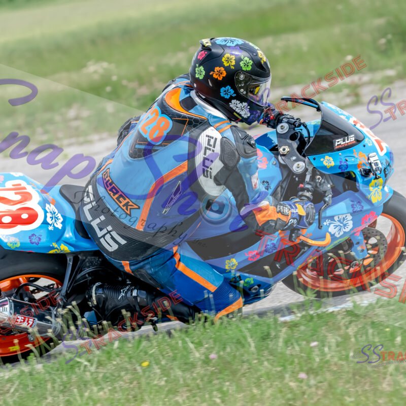 R2-QAMLegends-9811.jpg