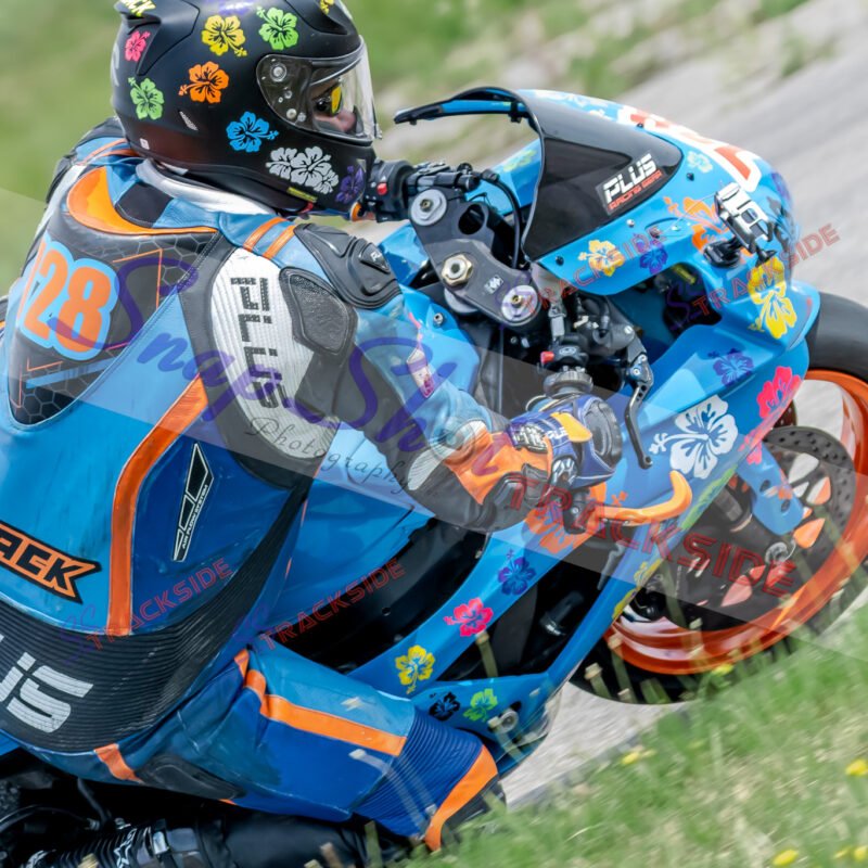 R2-QAMLegends-9812.jpg