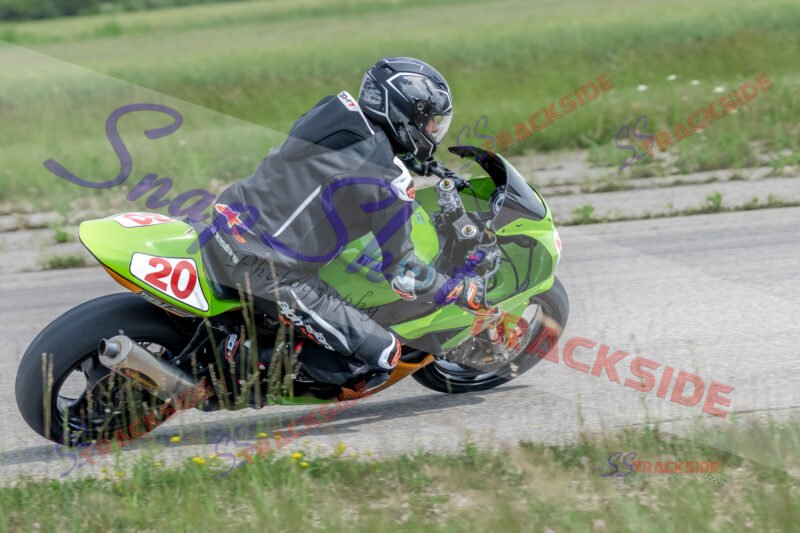 R2-QAMLegends-9815.jpg