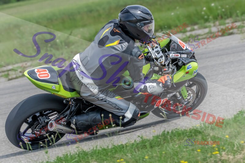 R2-QAMLegends-9817.jpg