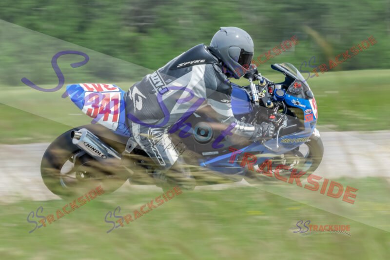 R2-QAMLegends-9909.jpg