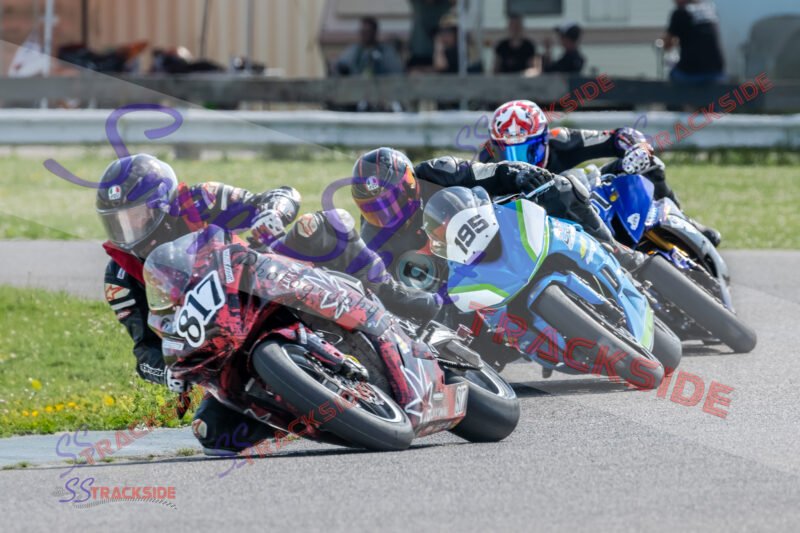 R2-RProLegends-4476.jpg