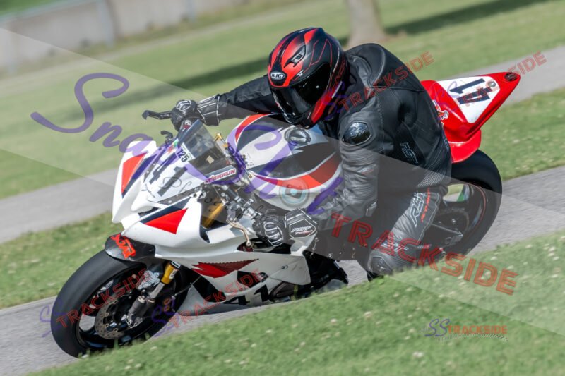 R2-RProLegends-4712.jpg