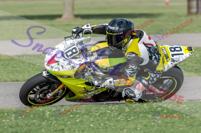 R2-RProLegends-4769.jpg