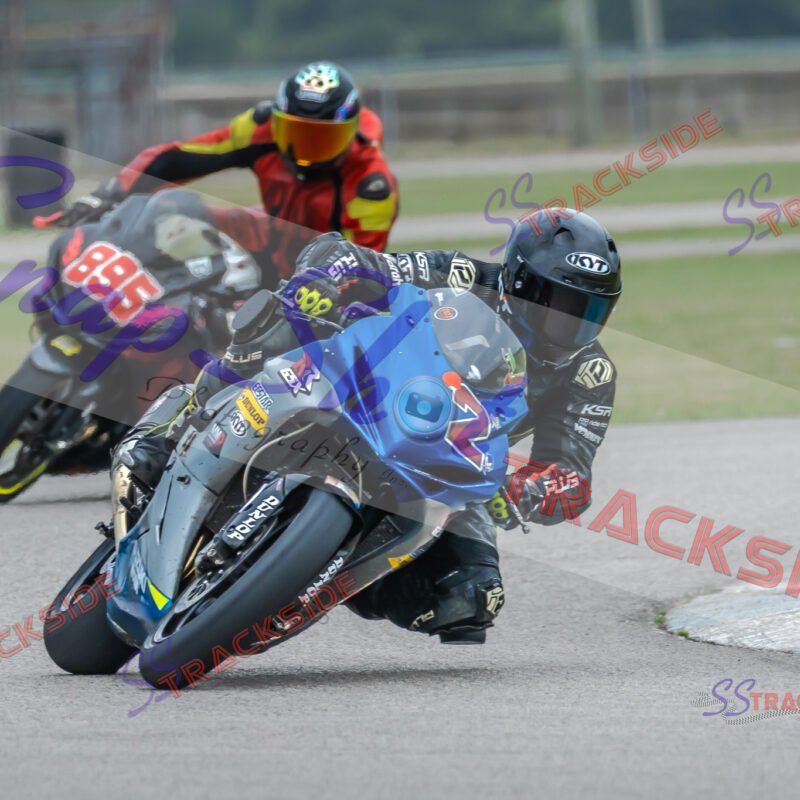 R3-QAmLegends-0711.jpg