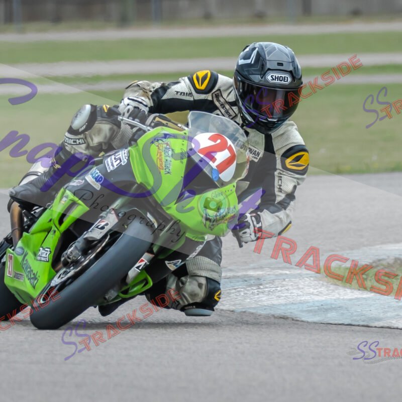 R3-QAmLegends-0717.jpg