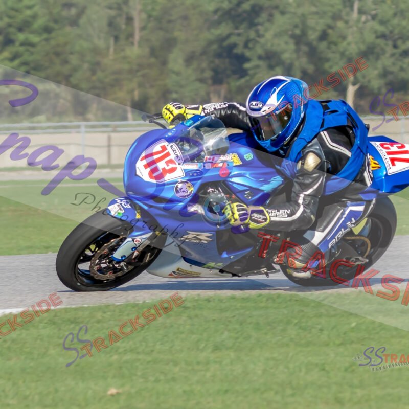 R6-AMLost-8502.jpg