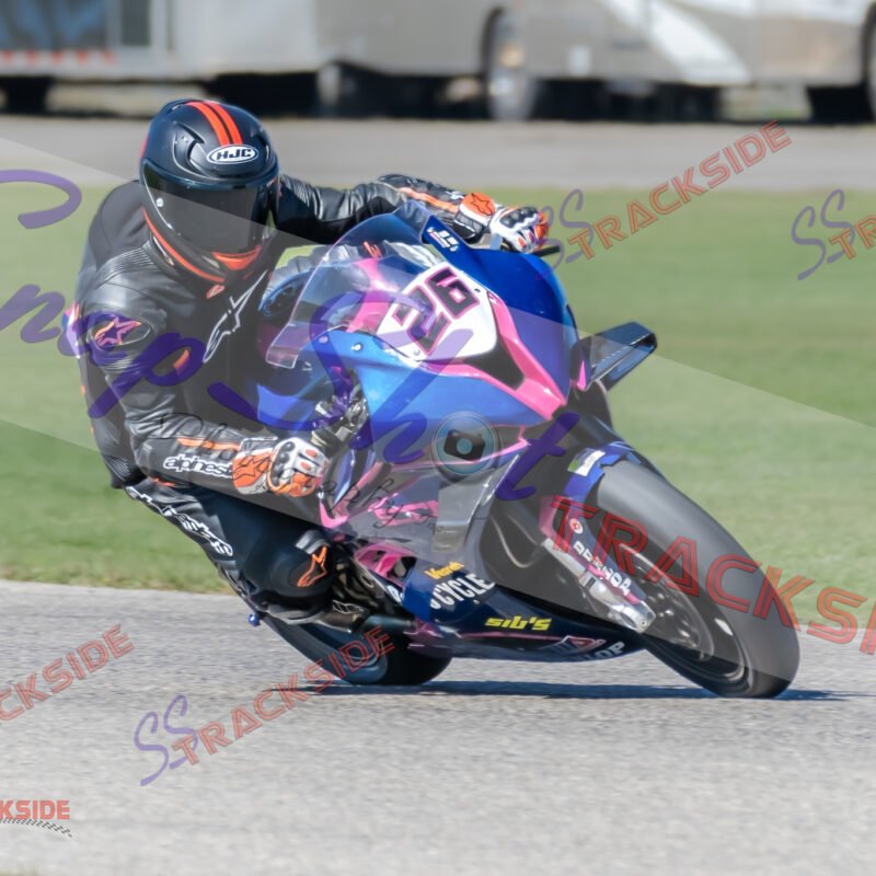 R7-AMSupProLost-9787.jpg