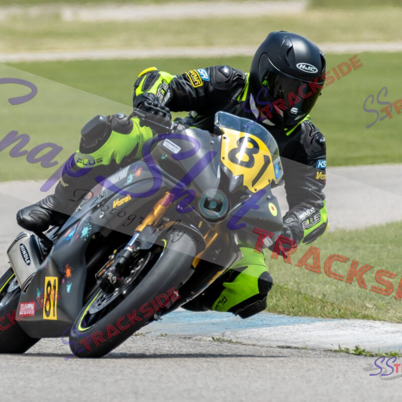 Q-R2-ProAMopen-4801.jpg