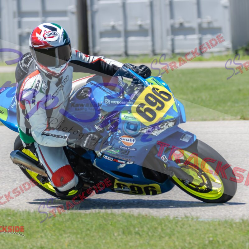 R-R2-LWSuper-7015.jpg