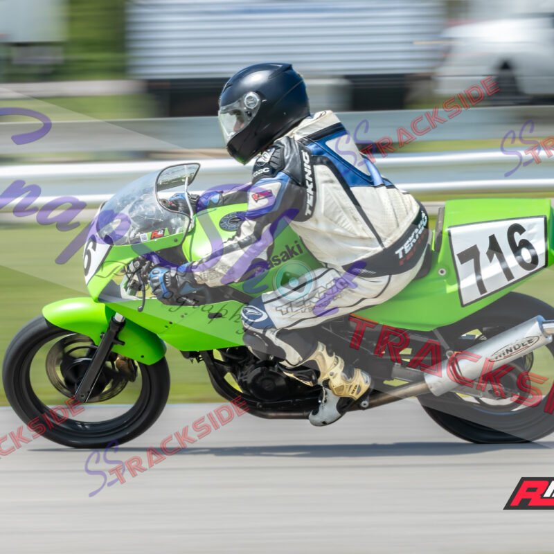 R42-June22-Green-2096.jpg