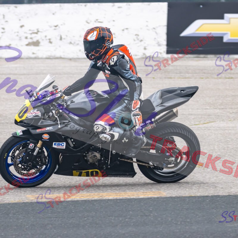 CSBK-Mos-R1-AMSSport-8203.jpg