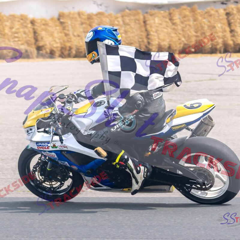 CSBK-Mos-R1-AMSSport-8376.jpg