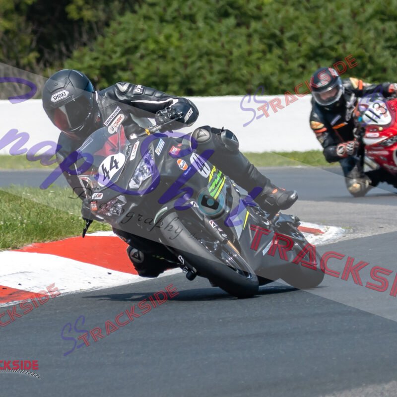 CSBK-Mos-R1-LWSport-9491.jpg