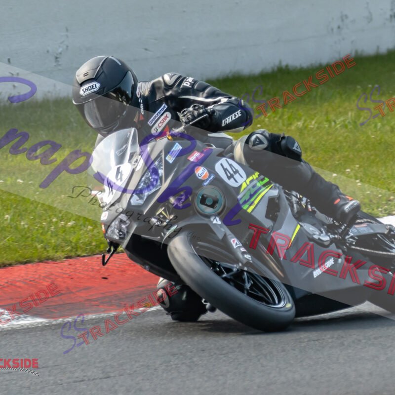 CSBK-Mos-R2-LWSport-1704.jpg