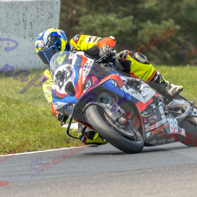 CSBK-Mos-R2-sunProSuper-0910.jpg