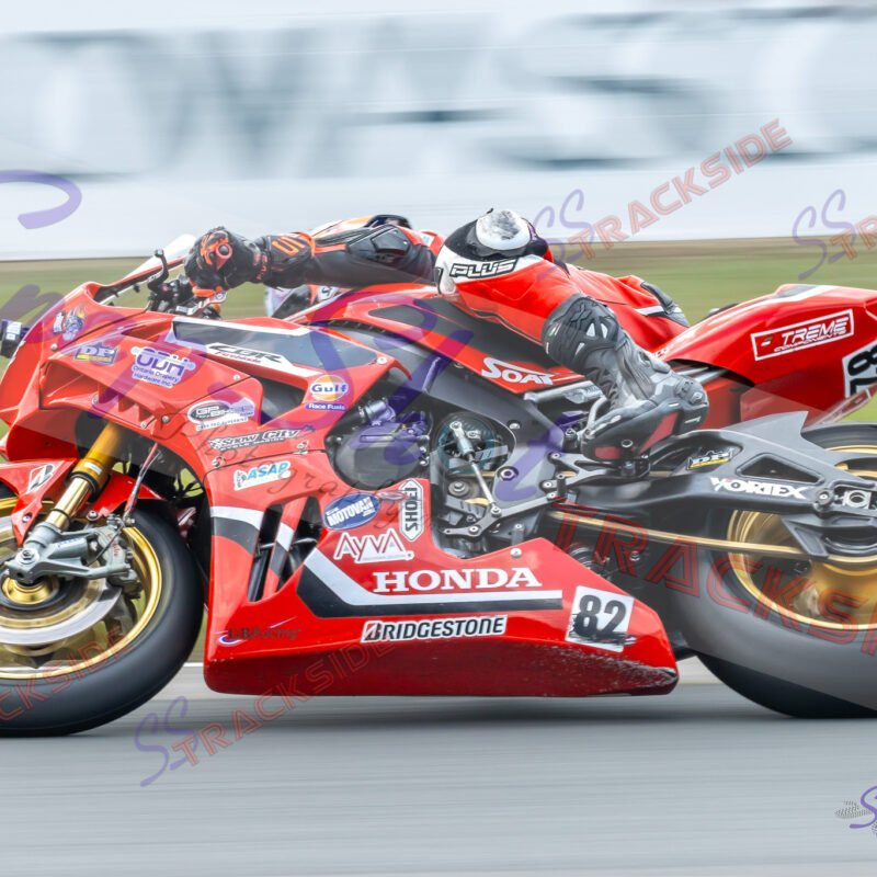 CSBK-Mos-R2-sunProSuper-1044.jpg
