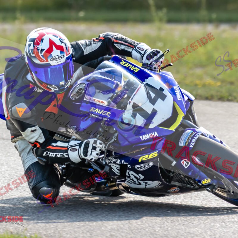 Q-R2-ProAM6-3834.jpg