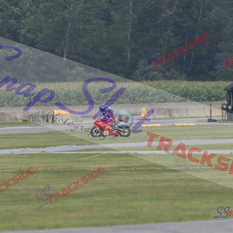 R-R2-ProAM6-7628.jpg