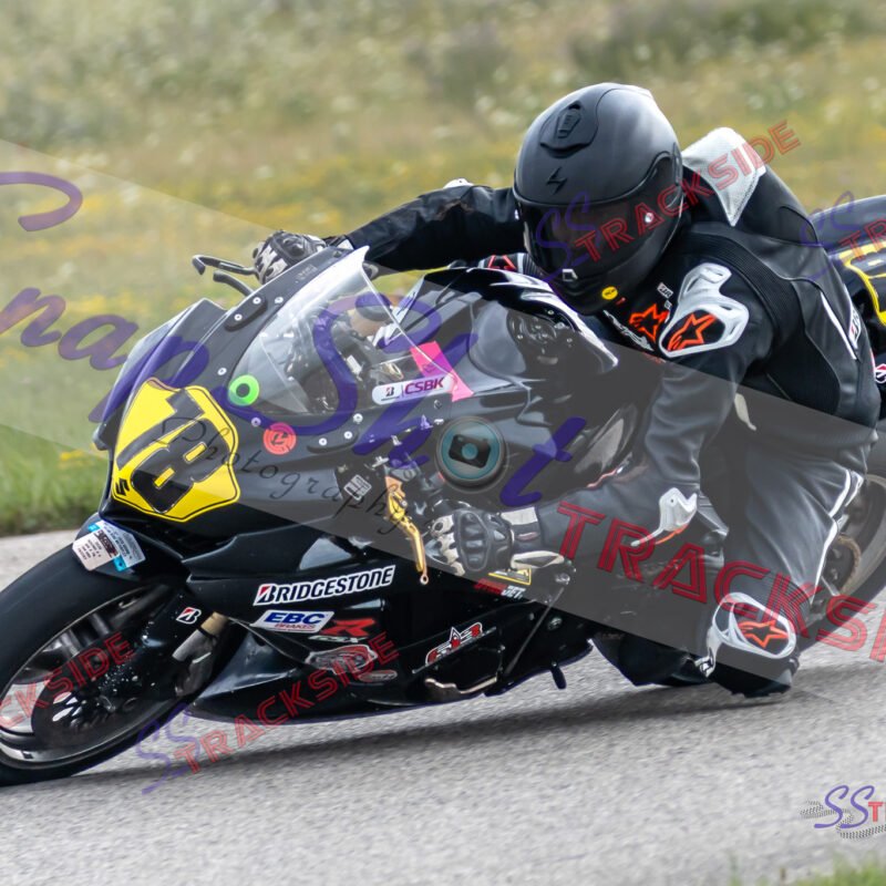 R-R2-ProAM6-7661.jpg