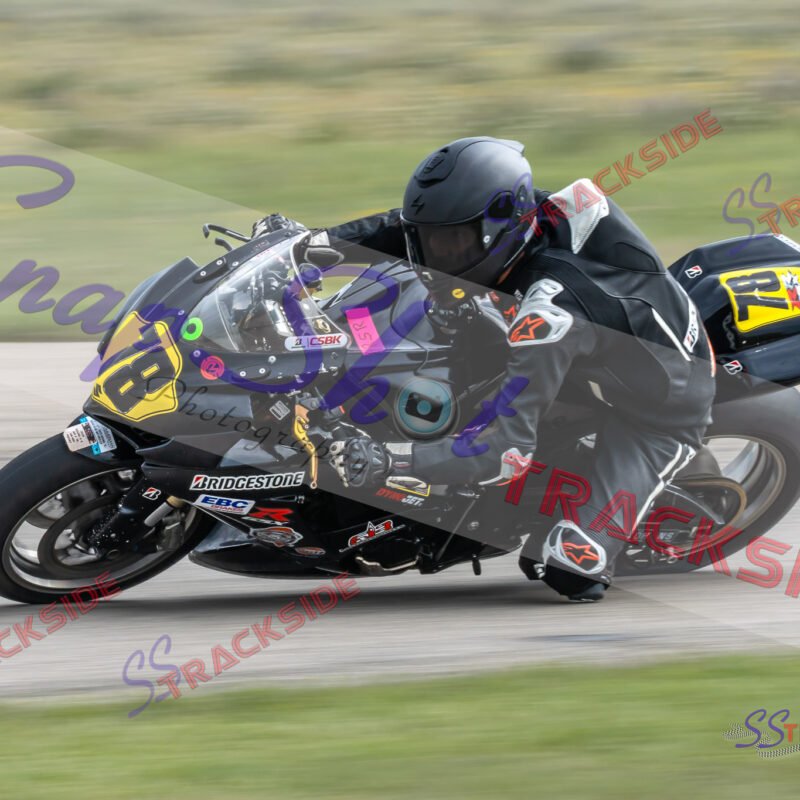 R-R2-ProAM6-7719.jpg