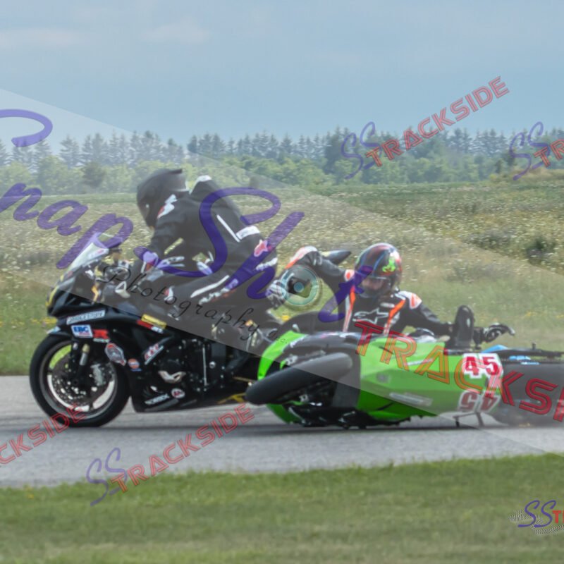 R-R2-ProAM6-7870.jpg