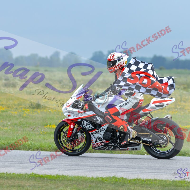 R-R2-ProAM6-7894.jpg