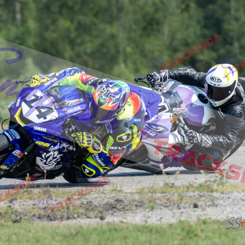 R-R3-ProAM600-1477.jpg