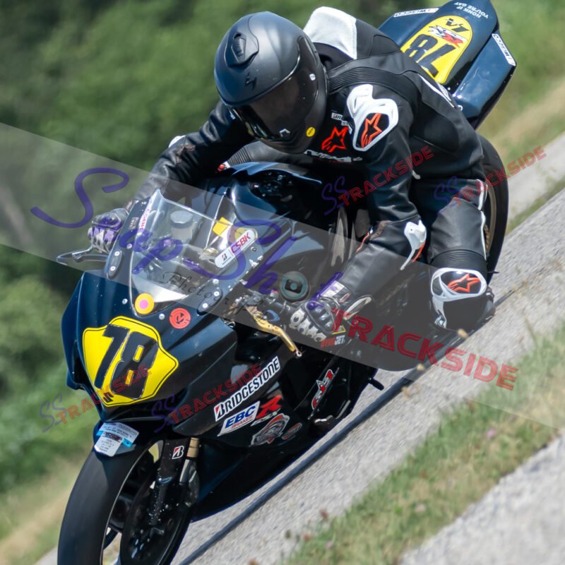 R-R3-ProAM600-1489.jpg