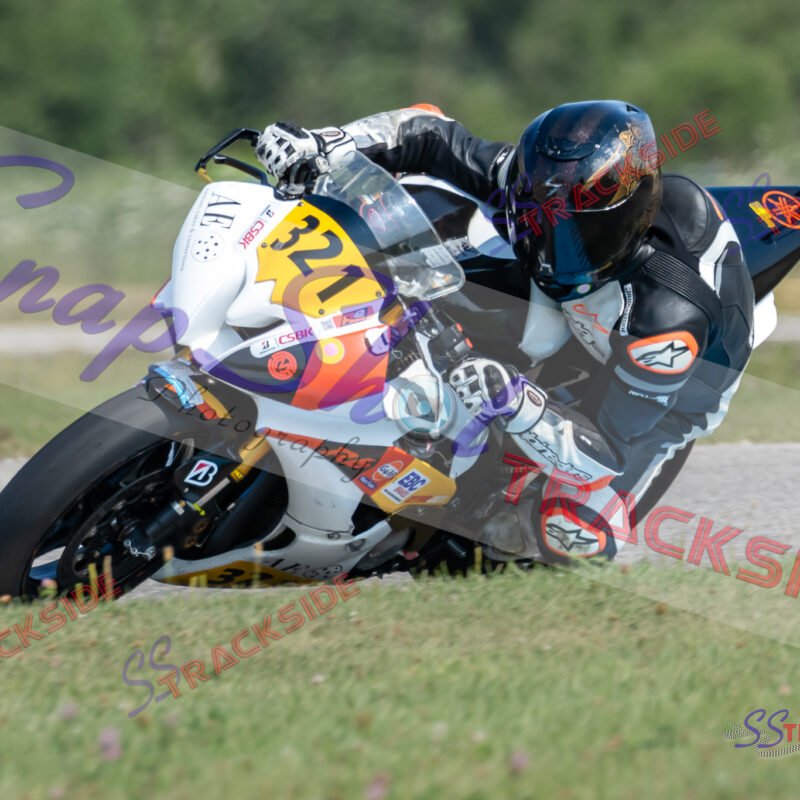 R-R3-ProAM600-1584.jpg