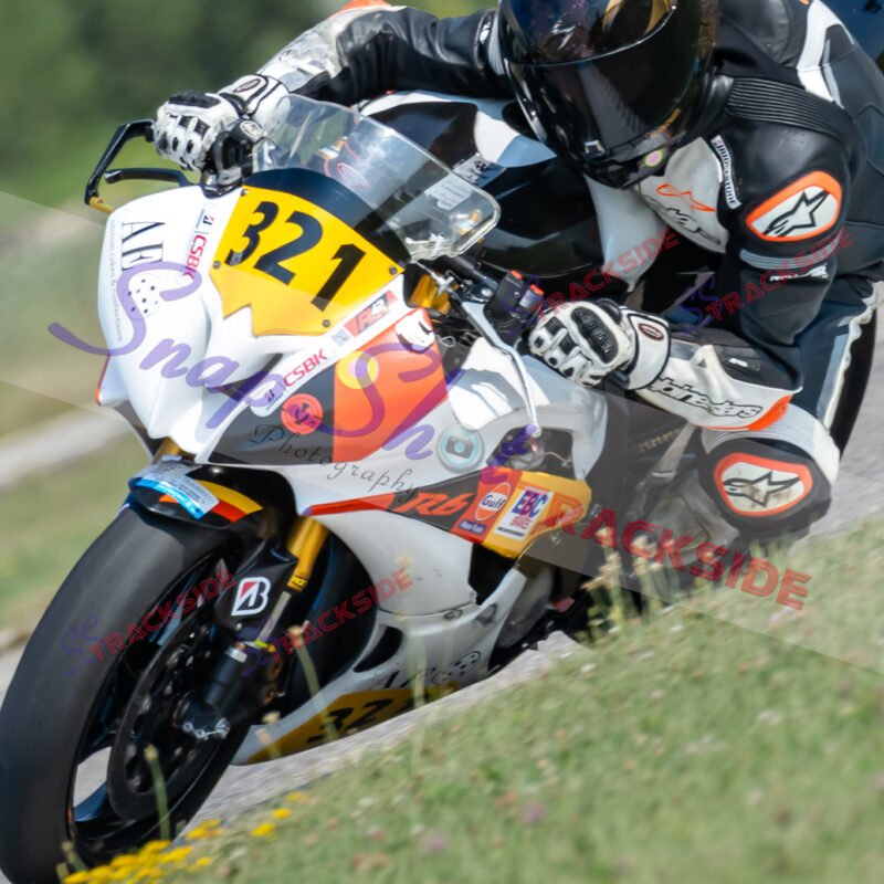 R-R3-ProAM600-1585.jpg