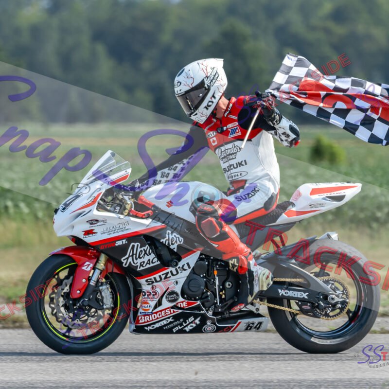 R-R3-ProAM600-1650.jpg