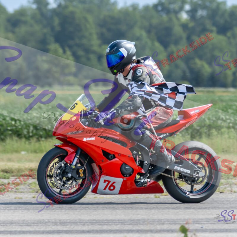 R-R3-ProAM600-1658.jpg
