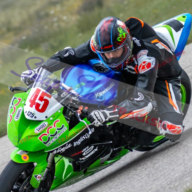 R-R4-AMLost-6840.jpg