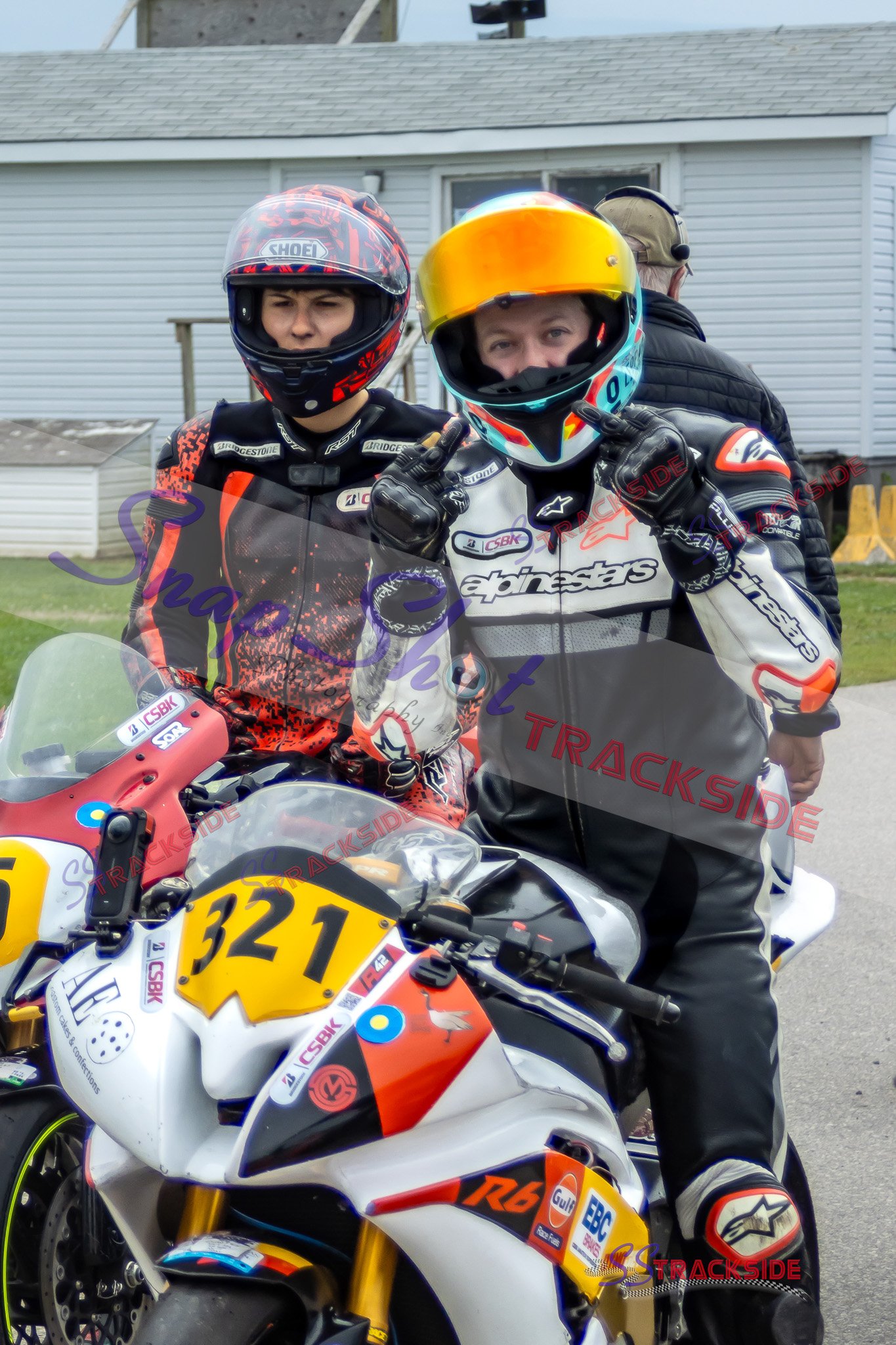 R6-AMLost-2757.jpg