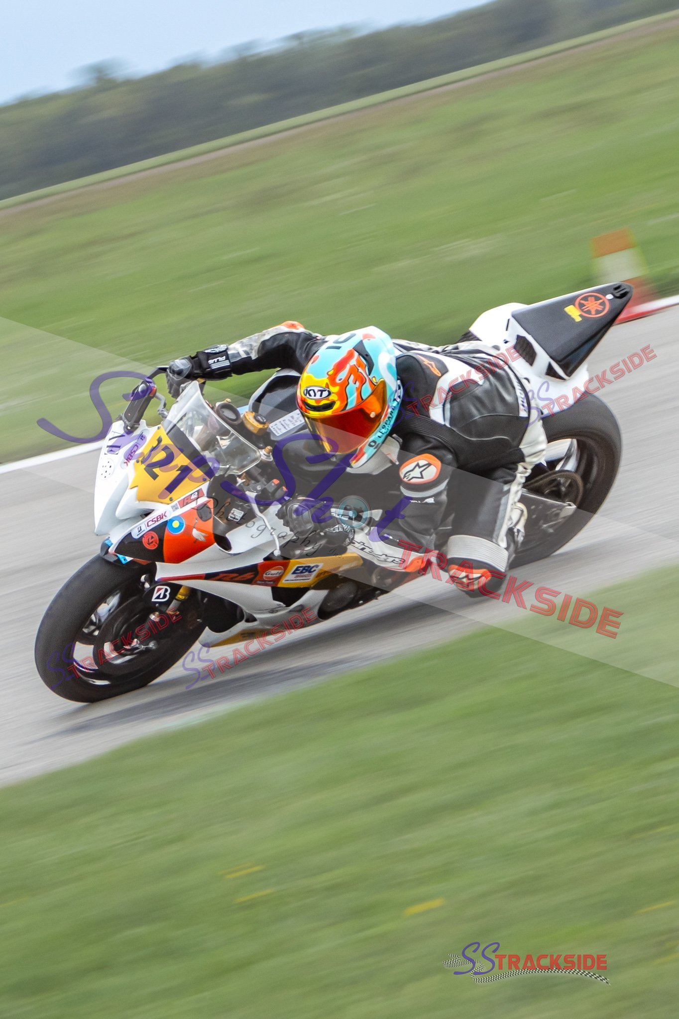 R6-Pro600-3608.jpg
