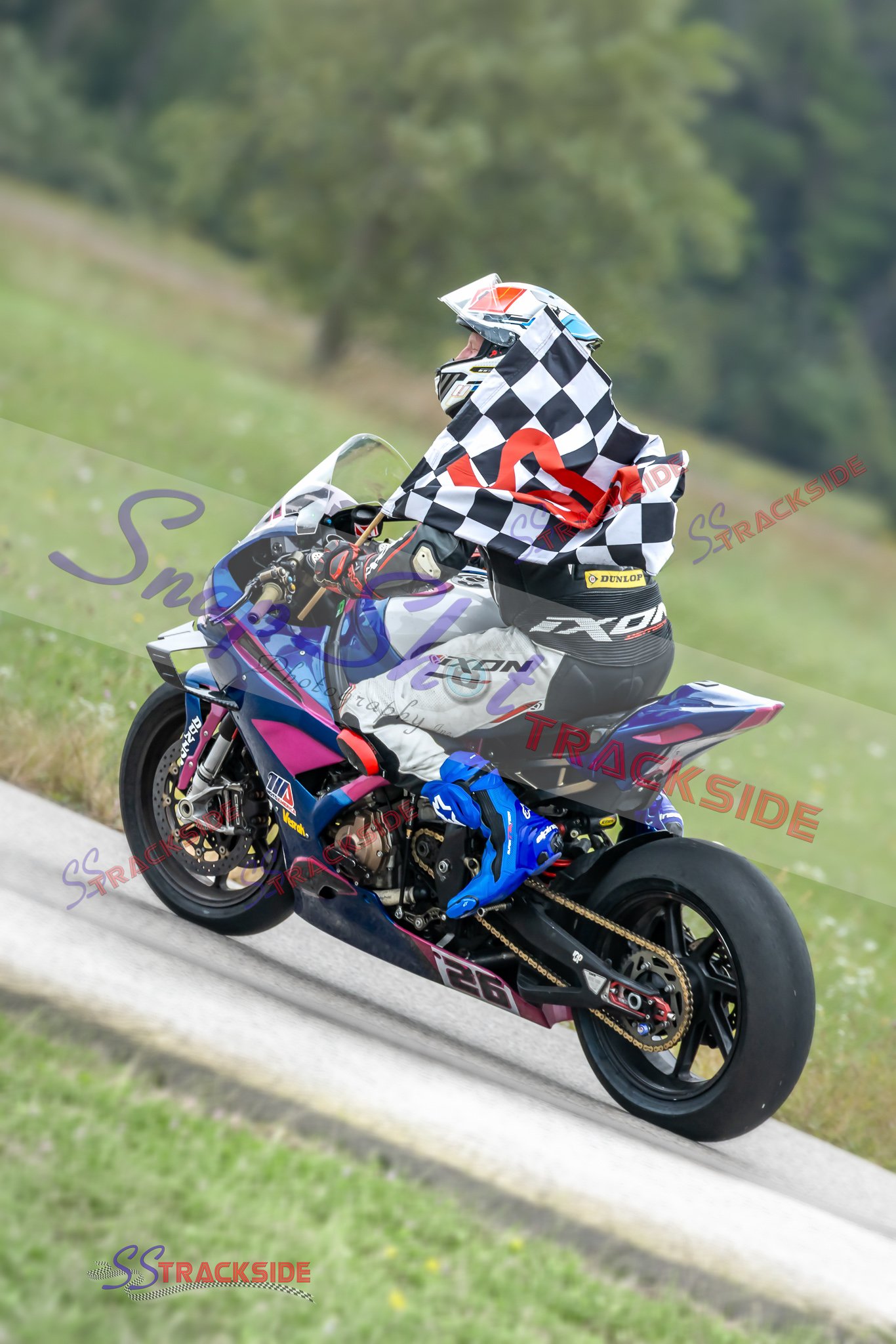 R7-ProAMopen-5230.jpg